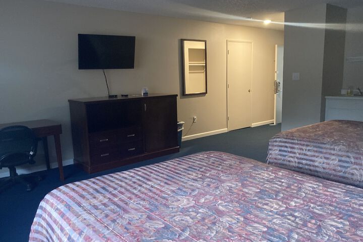 Room 19 of 25