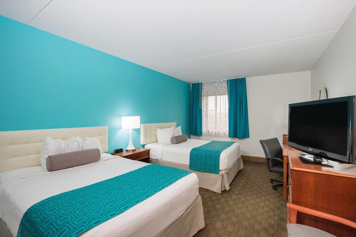 Howard Johnson by Wyndham Evansville East