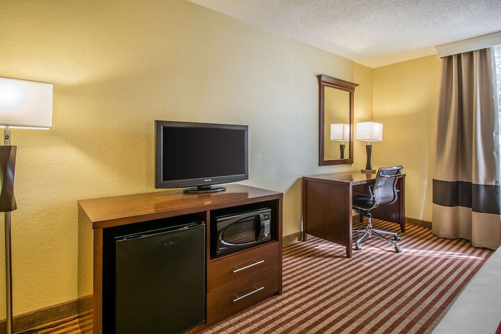 Room 61 of 77