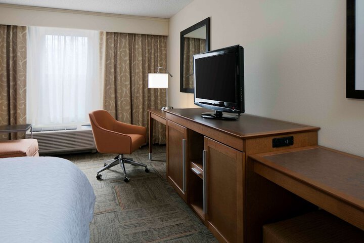 Room 11 of 20