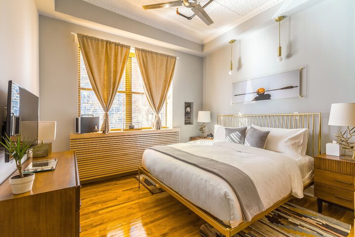 Room 7 of 35