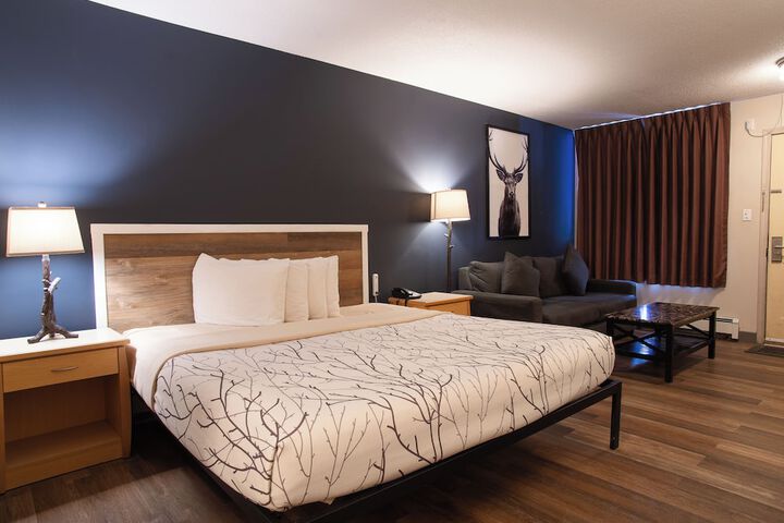 EasyStay Inn & Suites Fernie