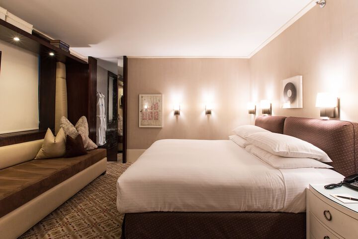 Room 25 of 45