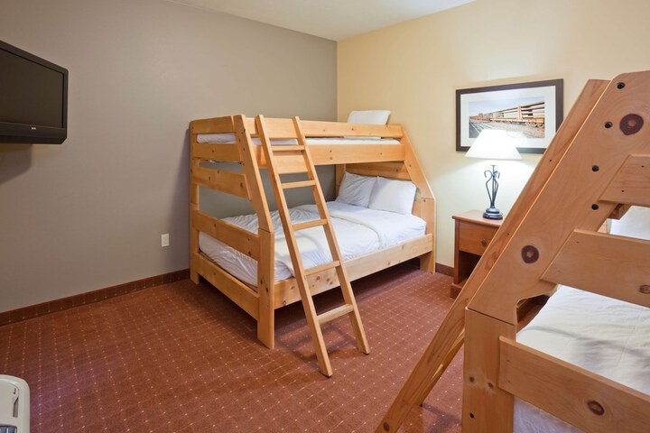 Room 95 of 126
