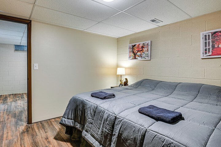 Cozy Cass City Retreat w / Spacious Deck!