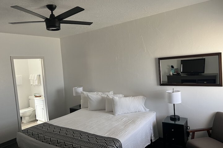 Room 36 of 65