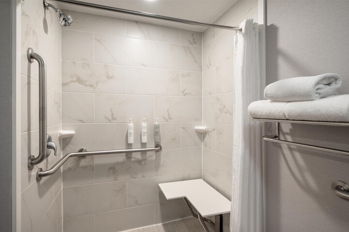 Homewood Suites by Hilton Columbus / Polaris OH