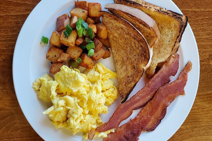 Breakfast/Coffee Service 23 of 30