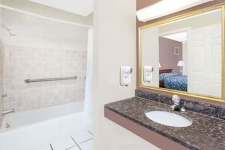 Knights Inn Grand Blanc