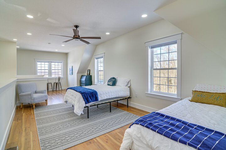 Dale Hollow Cottage w / Covered Porch & Lake Views!