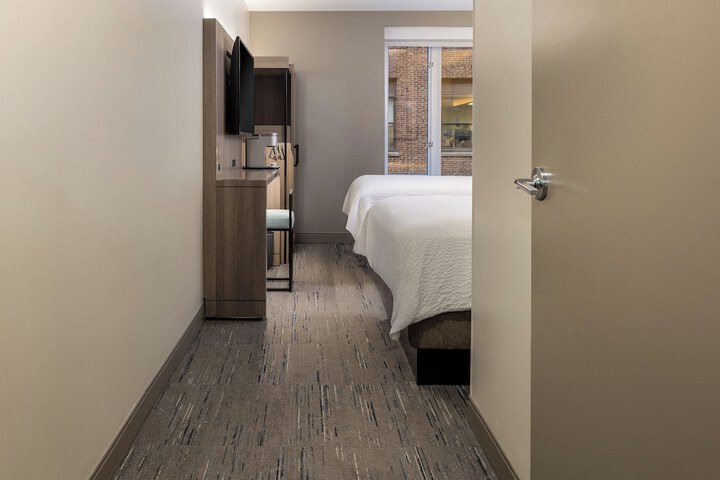 Room 21 of 54