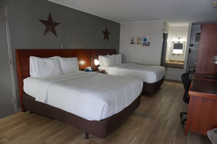 Room 42 of 65