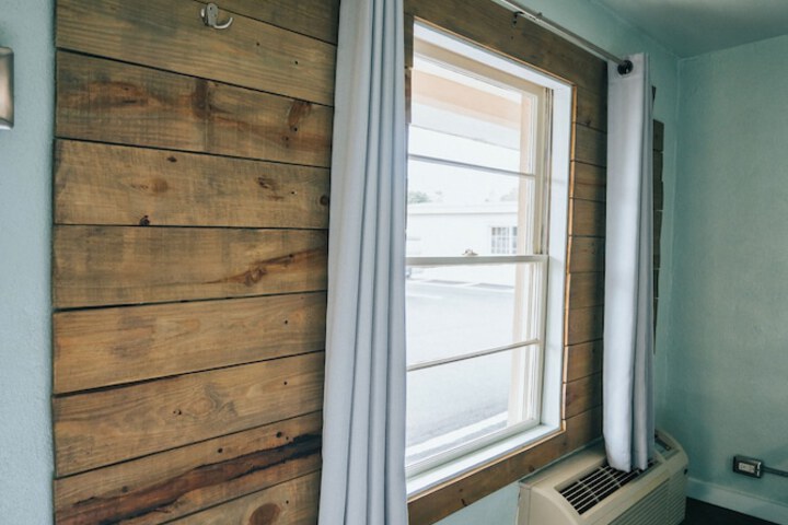 Room 16 of 26