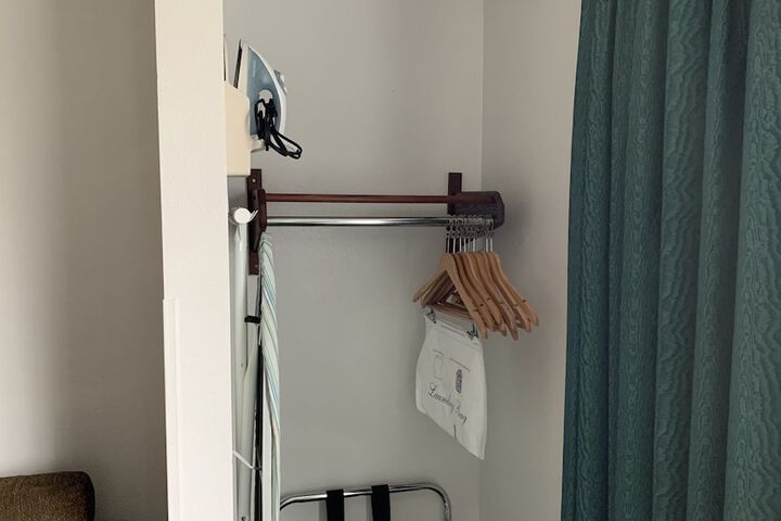 Room 46 of 61
