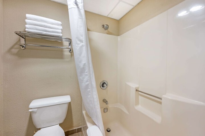 Room 20 of 35