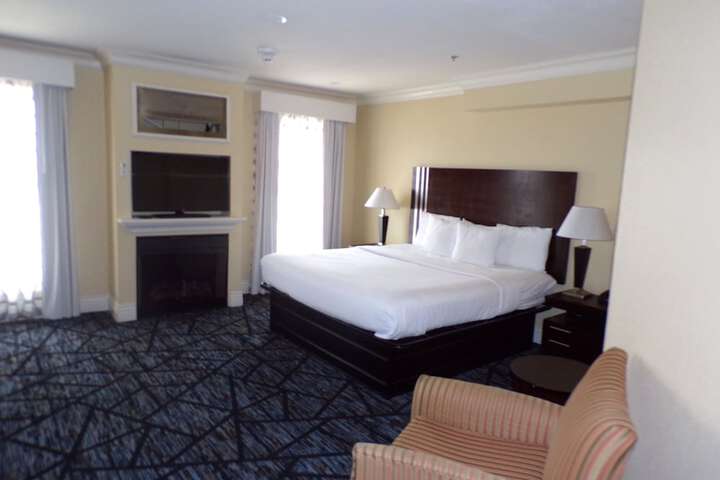 Room 18 of 32