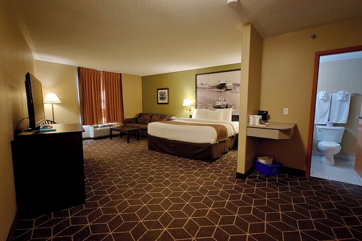 Super 8 by Wyndham Midland
