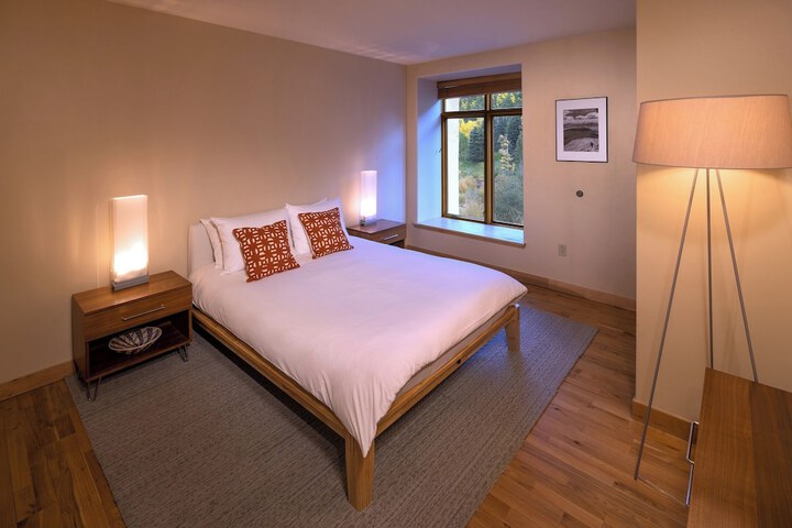 Room 45 of 63