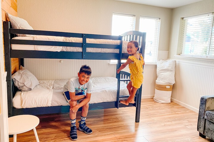Room 53 of 108