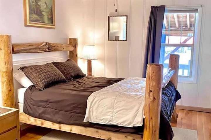 Room 11 of 28