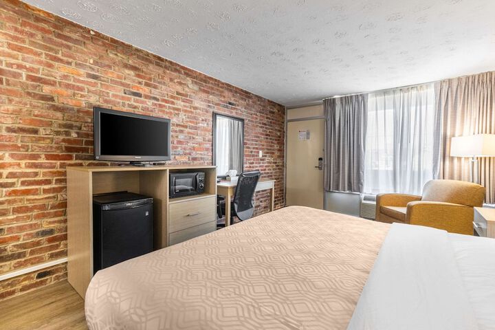 Room 31 of 35