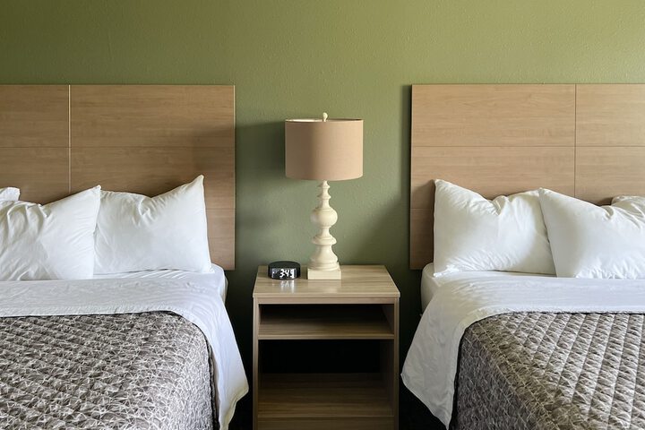 Room 13 of 19