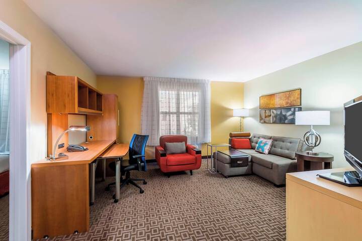 Room 11 of 20