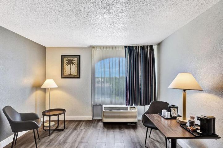 Room 30 of 64