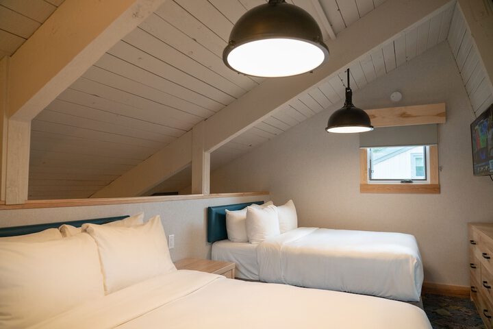 Room 43 of 95
