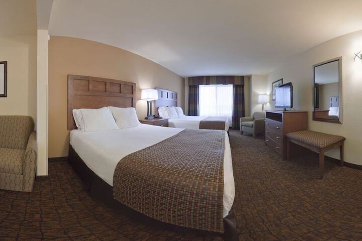 Room 10 of 29