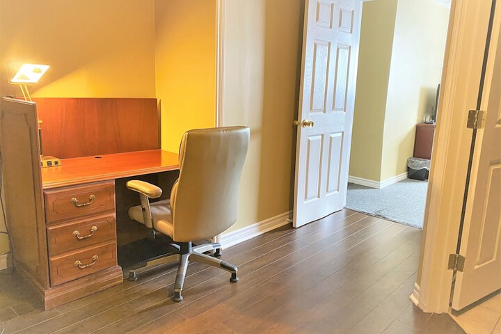 Room 12 of 33