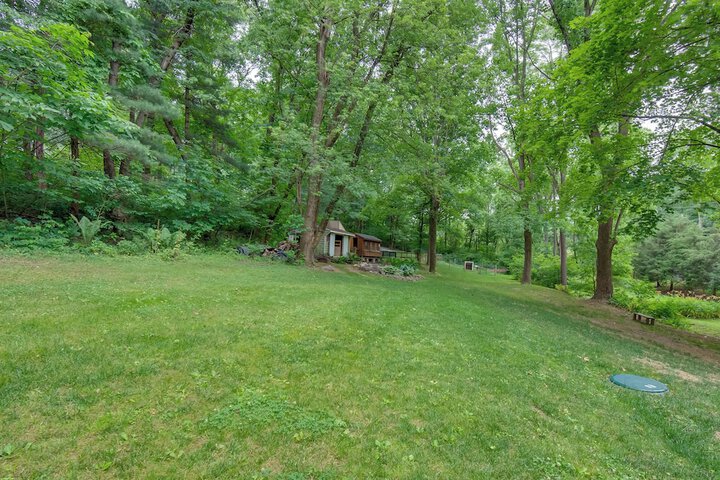 Charming Manheim Cottage w / On-site Animal Viewing