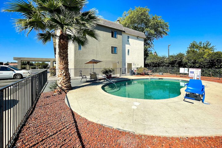 Pool 7 of 34