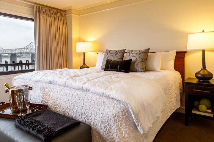 Galt House Hotel Trademark Collection by Wyndham