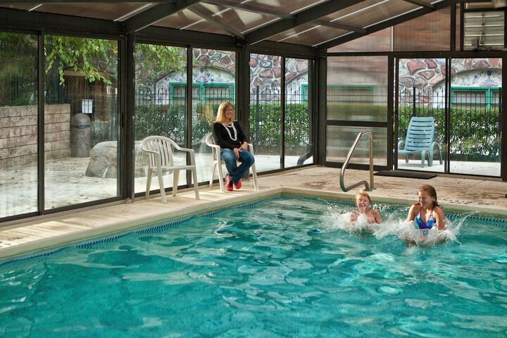 Helendorf River Inn Suites & Conference Center