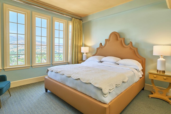 Room 29 of 70