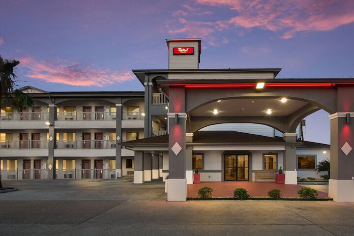 Hotel 5 of 35
