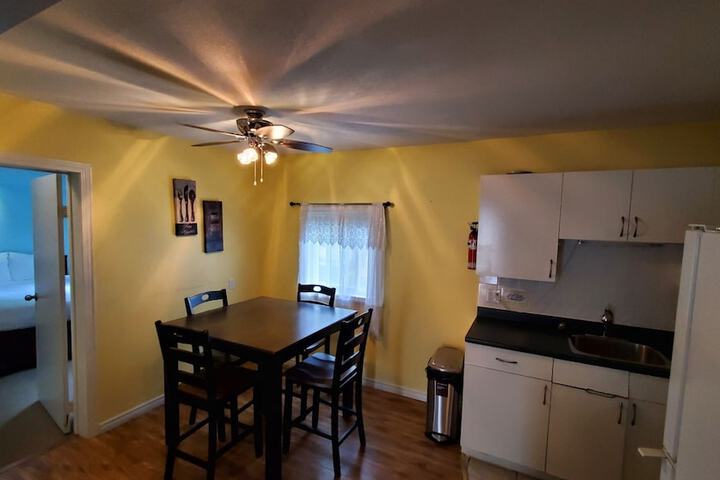 Comox Valley Inn & Suites