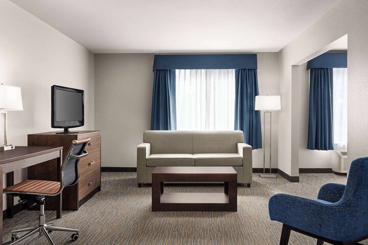 Room 25 of 88
