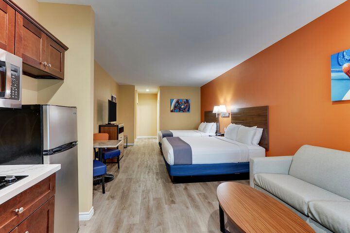 Room 38 of 41