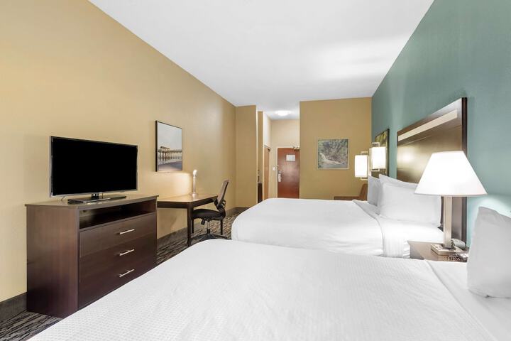 Room 14 of 30