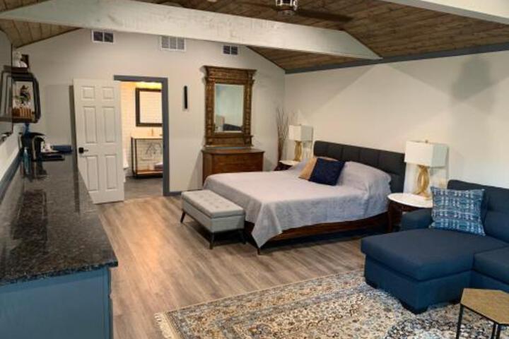 Salado Cottage Retreat near Downtown