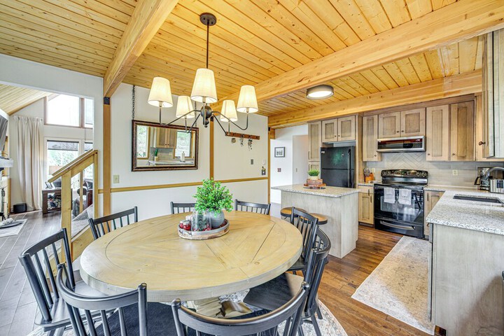 Dreamy Escape Btwn Winter Park & Lake Granby!