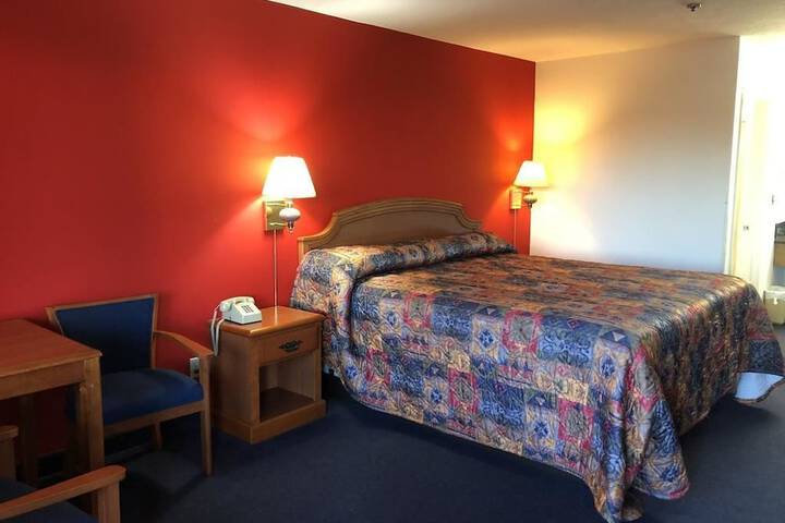 Room 25 of 34
