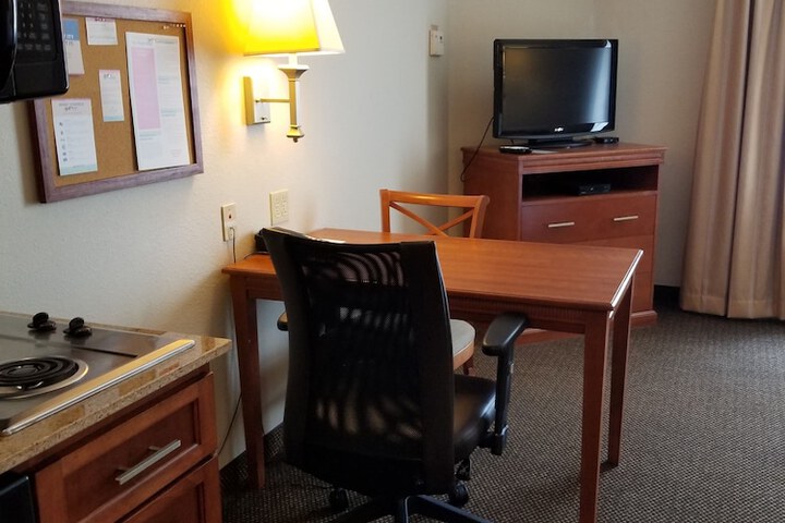 Room 72 of 85