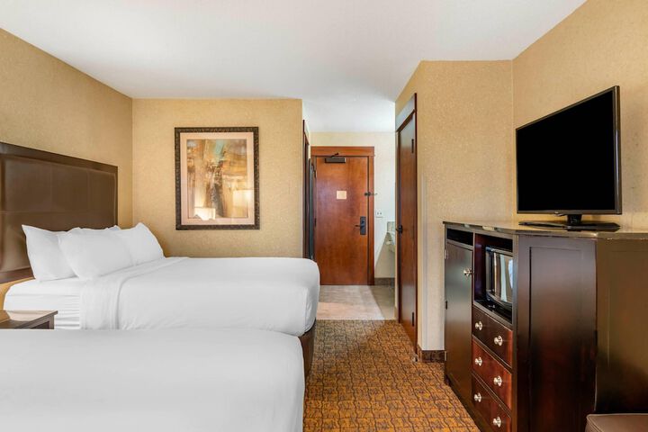 Lloyd Hotel Astoria Bayfront an Ascend Collection Hotel