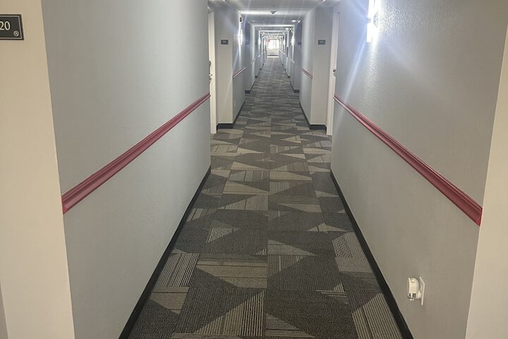 Hotel 8 of 27