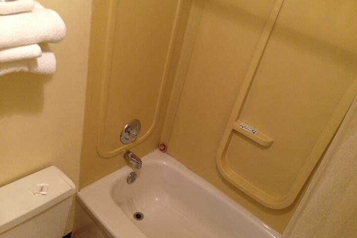 Room 32 of 45