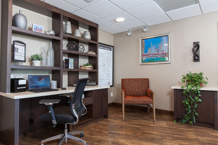 Business Center 33 of 34