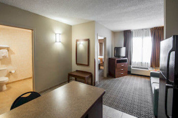 MainStay Suites